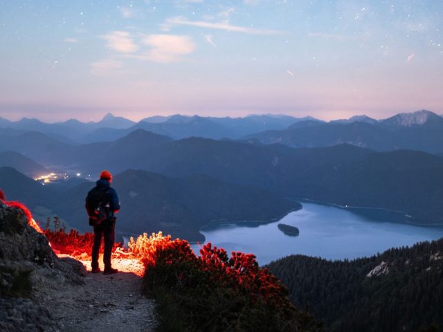 Garmin inReach ou ZOLEO : lequel choisir pour sécurité hors
